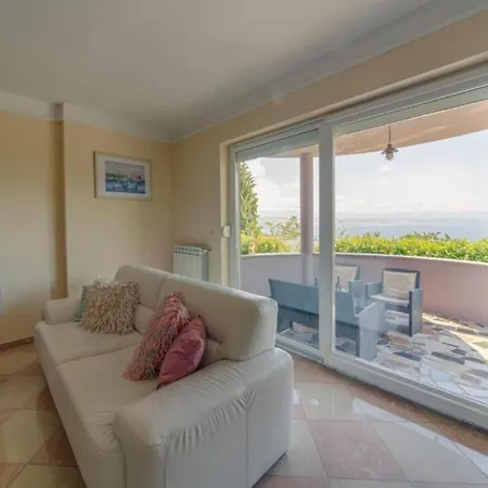 Melanie - Opri Hills With Balcony C Apartman Abbázia