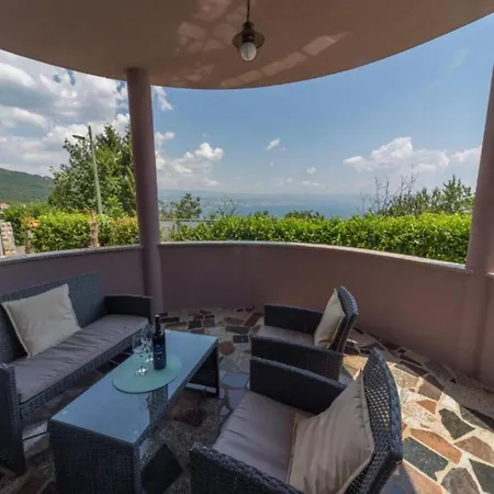 Apartman Melanie - Opri Hills With Balcony C Abbázia