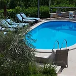 Melanie - Opri Hills With Balcony C Апартаменти *
